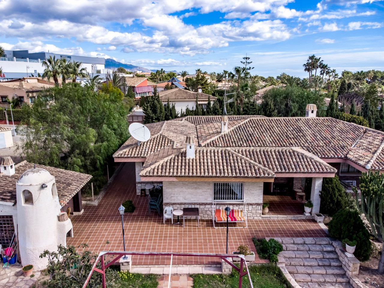 6 schlafzimmer Villa 
zum verkauf in Benidorm