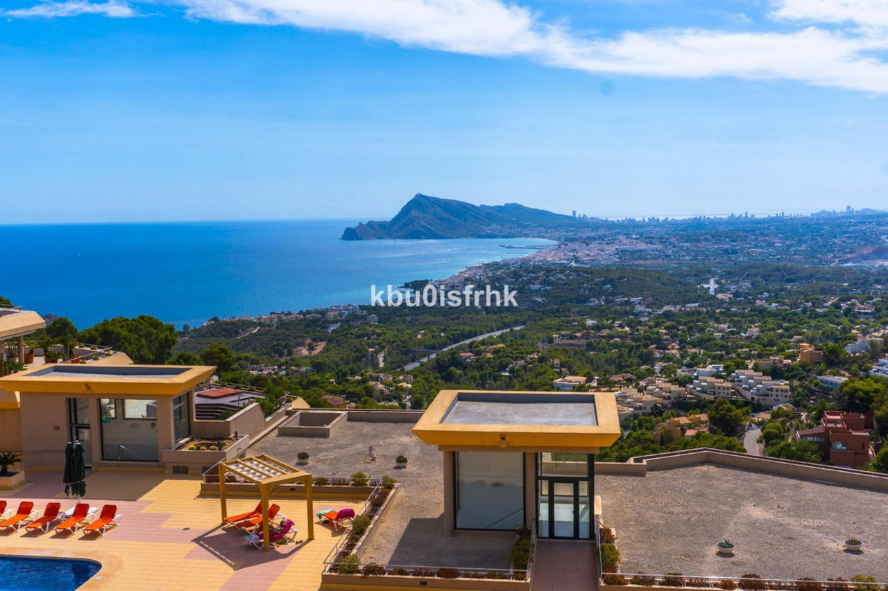 2 bedroom Apartment for sale in Altea