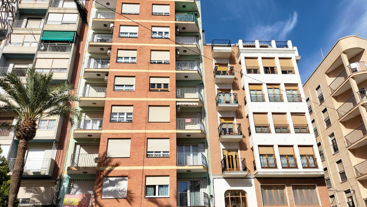 3 bedroom Apartamento se vende en Sax