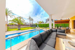 5 bedroom Villa for sale in Cabo Roig
