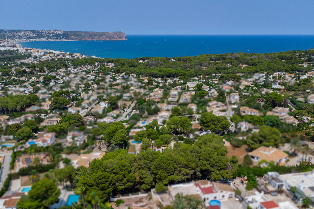 das Grundstück 
zum verkauf in Javea 