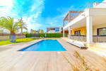 5 спальни Вилла для продажи в Cabo Roig