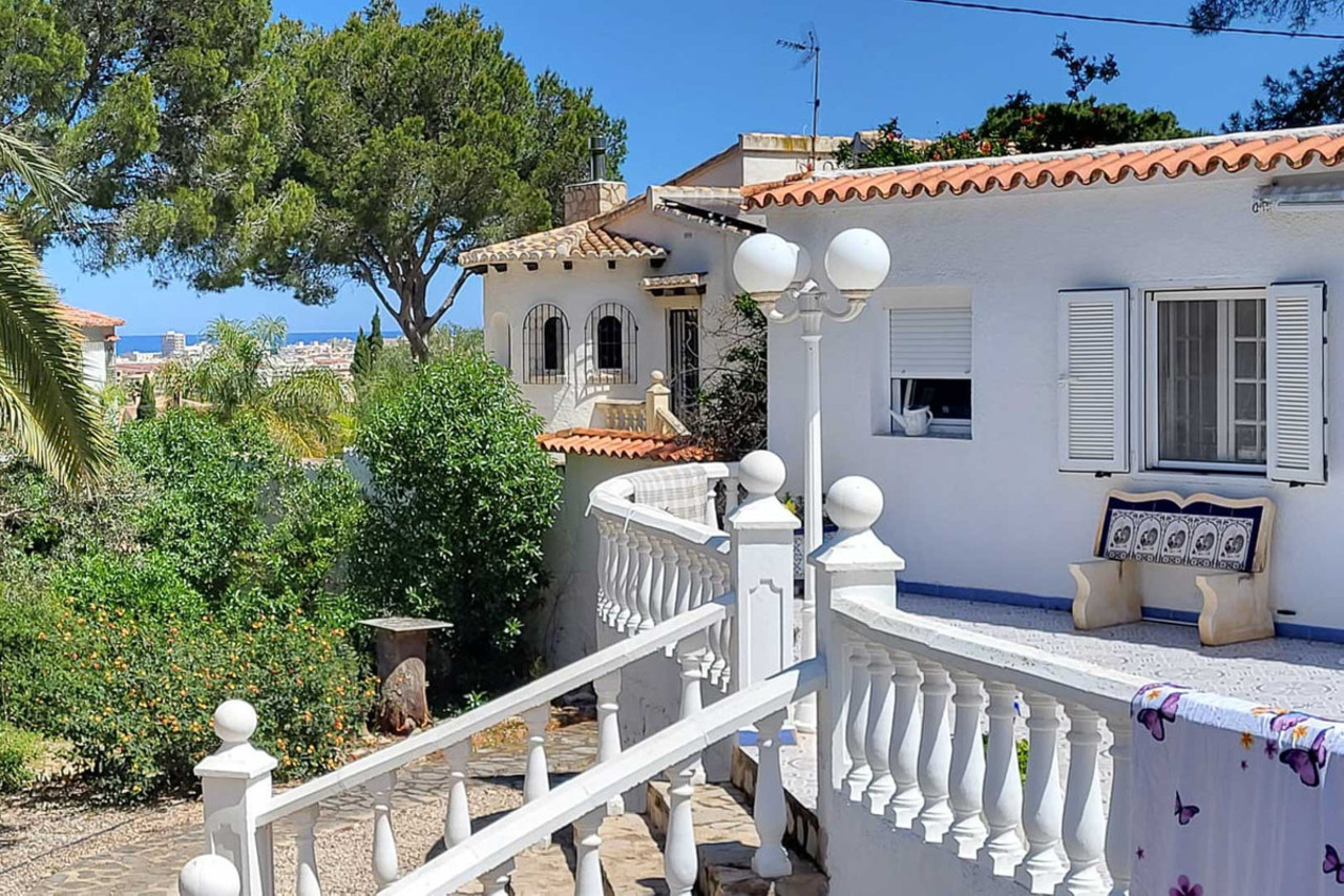 6 schlafzimmer Villa 
zum verkauf in Denia 