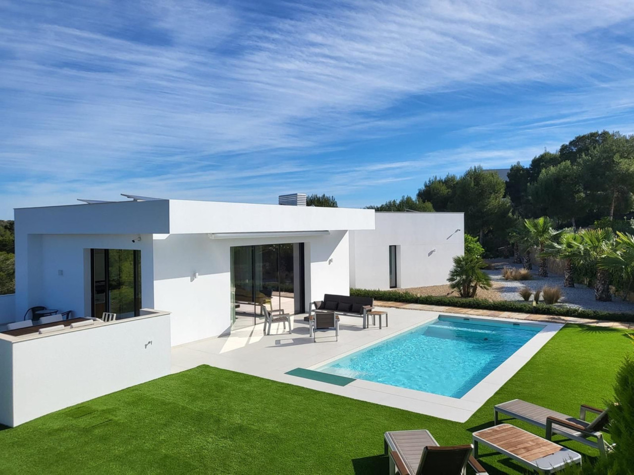 4 спальни Вилла для продажи в Orihuela Costa