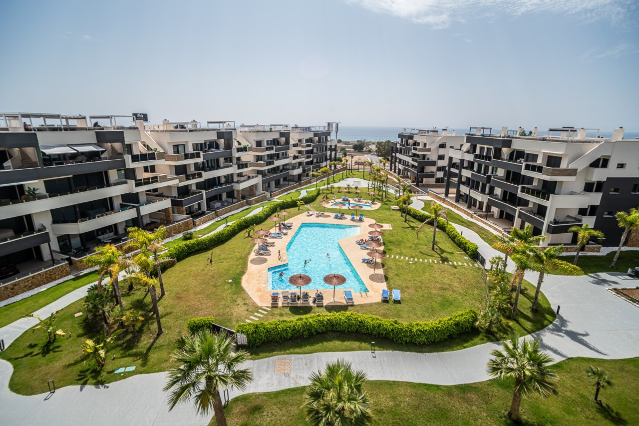 2 bedroom Apartment for sale in Playa Flamenca