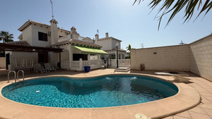 4 bedroom Villa te koop in Orihuela