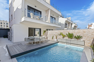 4 bedroom Villa for sale in Guardamar del Segura