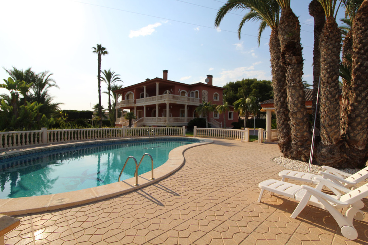 7 schlafzimmer Villa 
zum verkauf in Valverde Alto