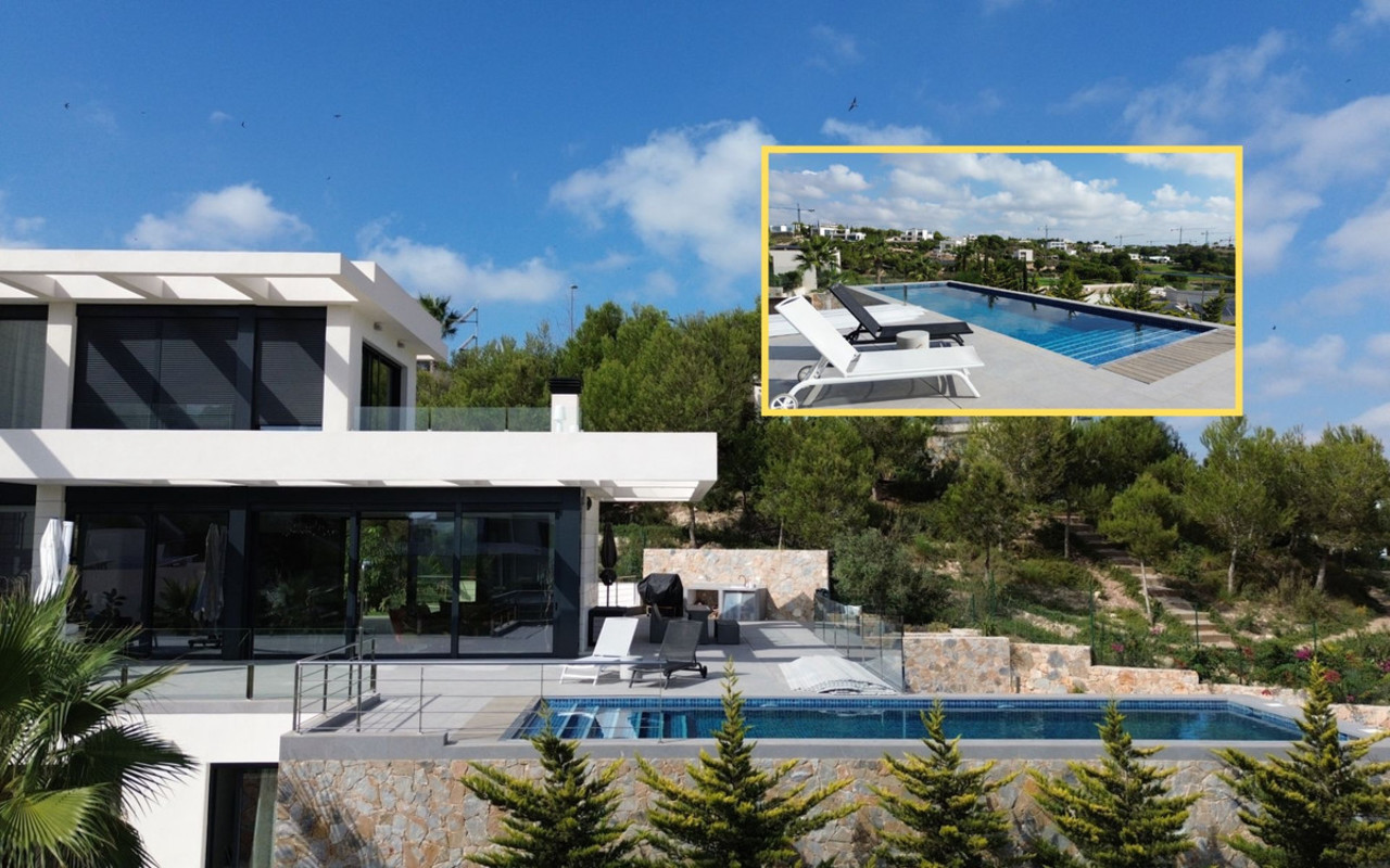 6 bedroom Villa se vende en Las Colinas Golf Resort