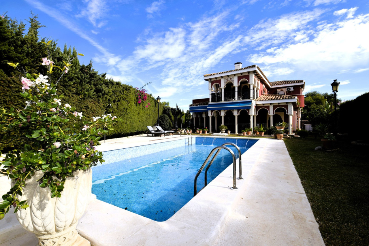 9 спальни Вилла для продажи в Torrevieja