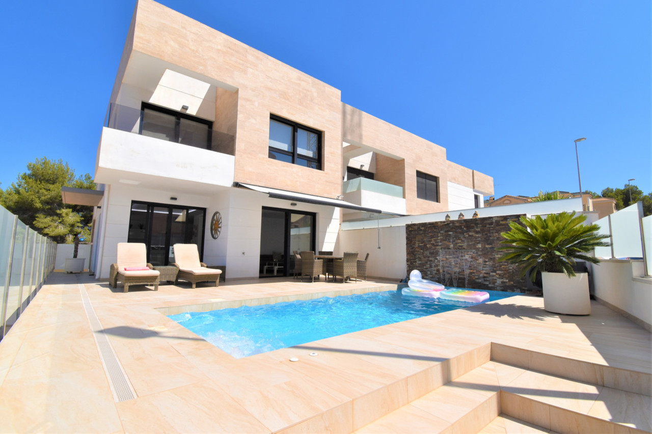 3 schlafzimmer Villa 
zum verkauf in Villamartin