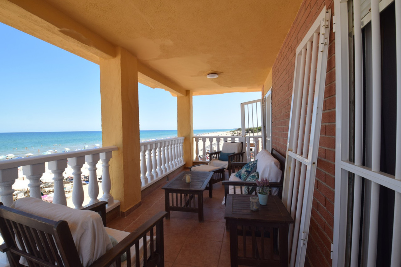 7 bedroom Villa se vende en Guardamar del Segura 