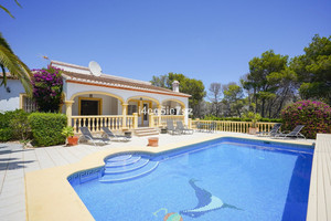 3 bedroom Villa te koop in Javea