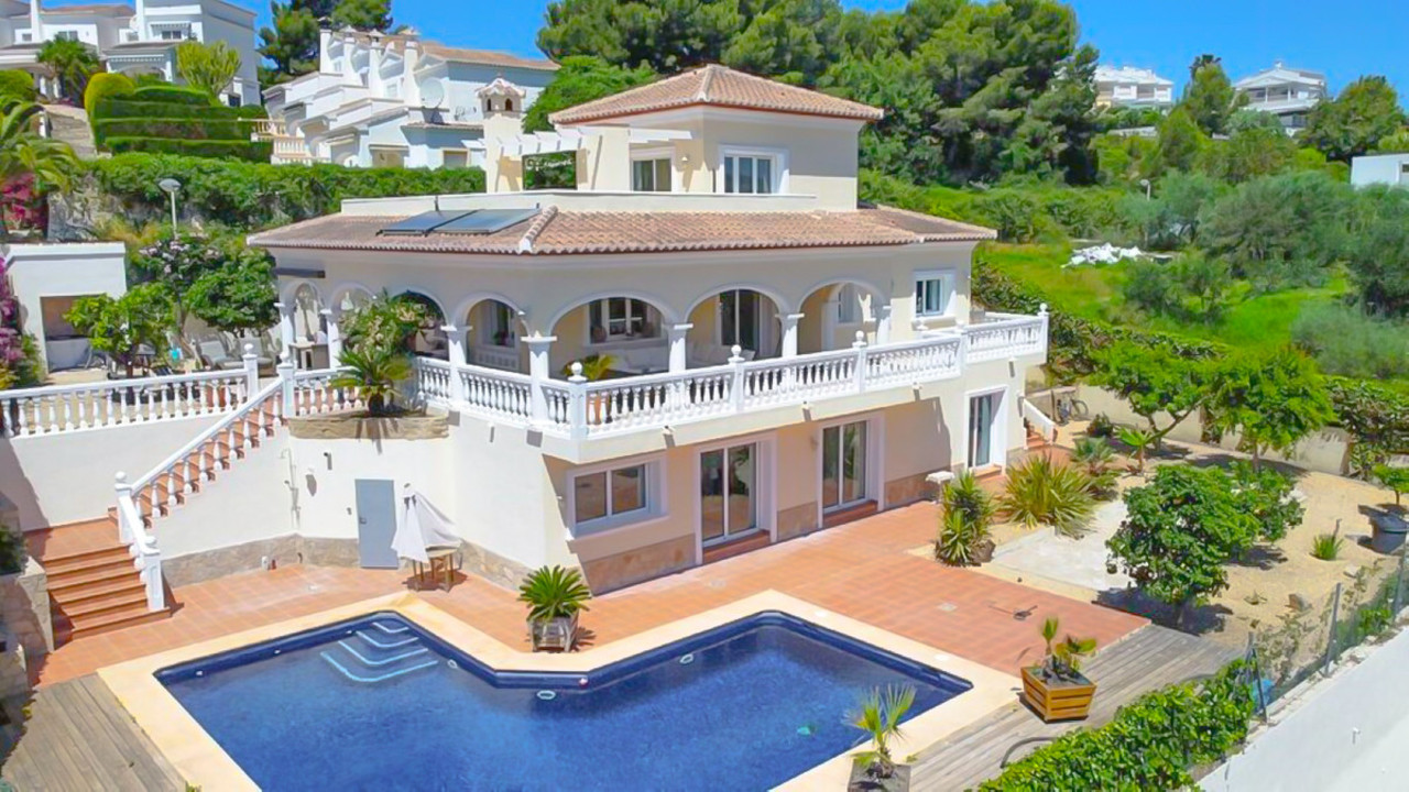 4 schlafzimmer Villa 
zum verkauf in Moraira 