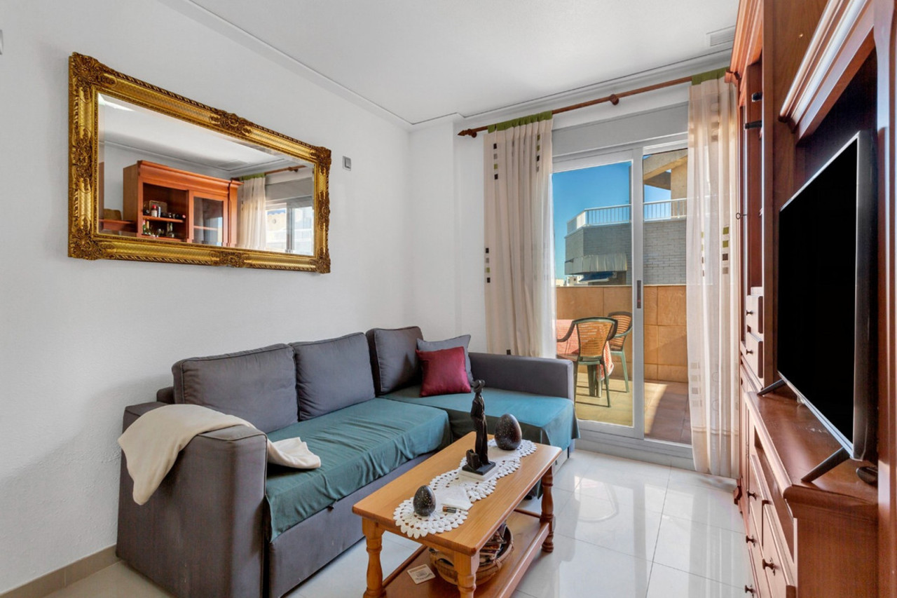 2 bedroom Apartamento se vende en Torrevieja 