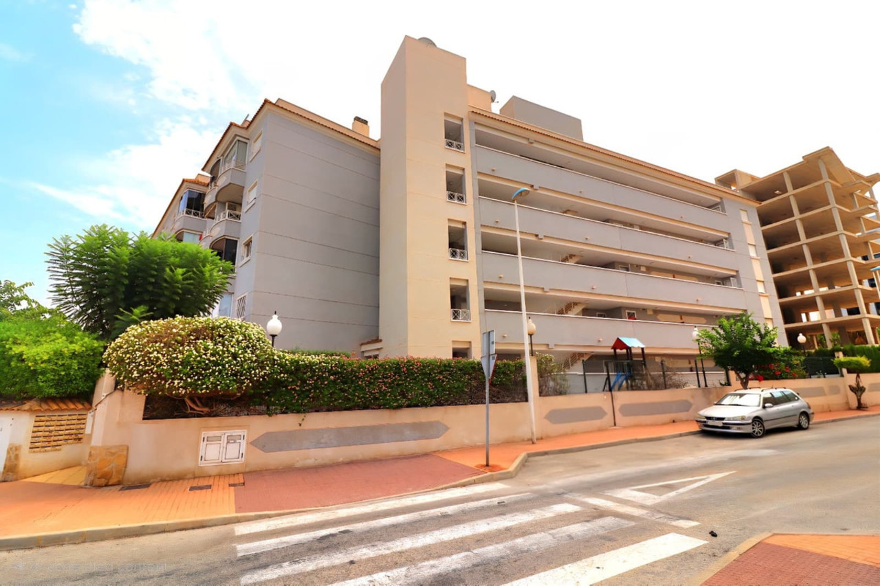 2 bedroom Apartamento se vende en Guardamar del Segura