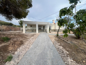 4 bedroom Villa for sale in La Solana
