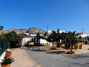 4 Slaapkamer Landhuis te koop in Javea