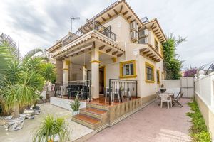 Quad with 3 bedrooms for sale