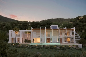 4 bedroom Villa for sale in Camp de Mar