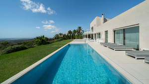 5 bedroom Villa for sale in Puntiro