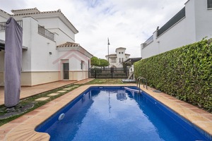 3 bedroom Villa for sale in La Torre Golf Resort