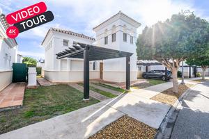 2 bedroom Villa for sale in La Torre Golf Resort