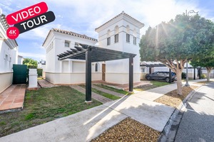 2 bedroom Villa for sale in La Torre Golf Resort