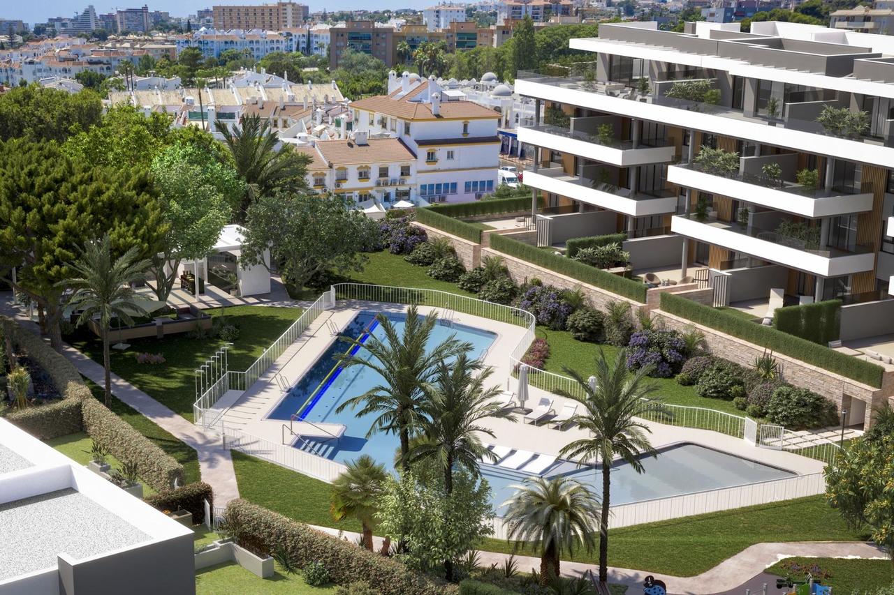 4 bedroom Apartment for sale in Torremolinos