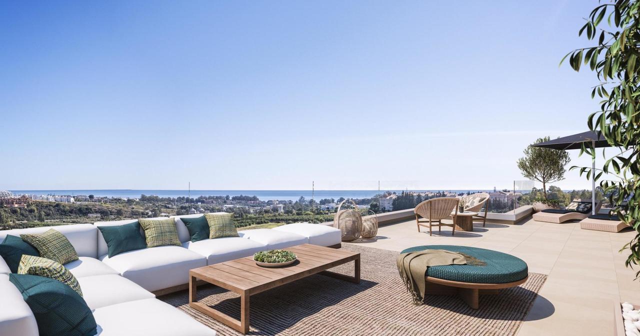 2 bedroom Penthouse for sale in Estepona