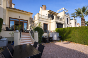 2 bedroom Bungalow for sale in Algorfa