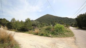 Grondstuk te koop in Jalon