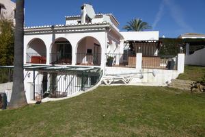 3 bedroom Villa for sale in Calahonda