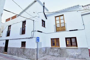 4 bedroom Townhouse for sale in Velez de Benaudalla