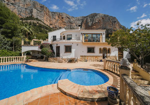 5 Bedroom Villa for Sale in Javea