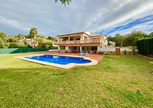 5 bedroom Villa for sale in Javea