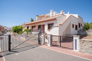 2 slaapkamers Geschakelde woning te koop in San Miguel