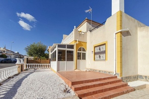 3 bedroom Bungalow for sale in Orihuela Costa