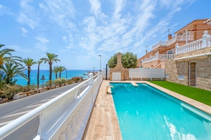4 bedroom Villa for sale in Torrevieja