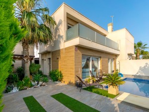 3 bedroom Villa for sale in Pilar de la Horadada