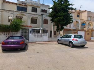 3 bedroom Villa for sale in Torrevieja