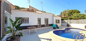 4 bedroom Villa for sale in Orihuela Costa