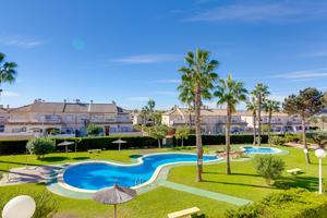 2 bedroom Villa for sale in Torrevieja