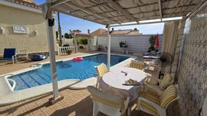 3 bedroom Villa for sale in Torrevieja