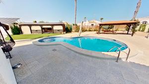 4 bedroom Villa for sale in Torrevieja