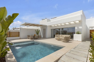 3 bedroom Villa for sale in Los Alcazares