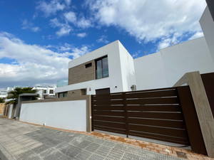3 bedroom Villa for sale in Benijofar