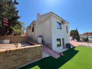5 bedroom Villa for sale in Torrevieja