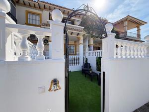 3 slaapkamers Geschakelde woning te koop in Orihuela Costa