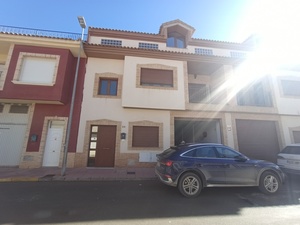 4 bedroom Townhouse for sale in Roldan